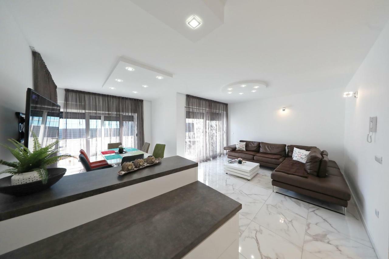 Apartmani Bida Zara Esterno foto