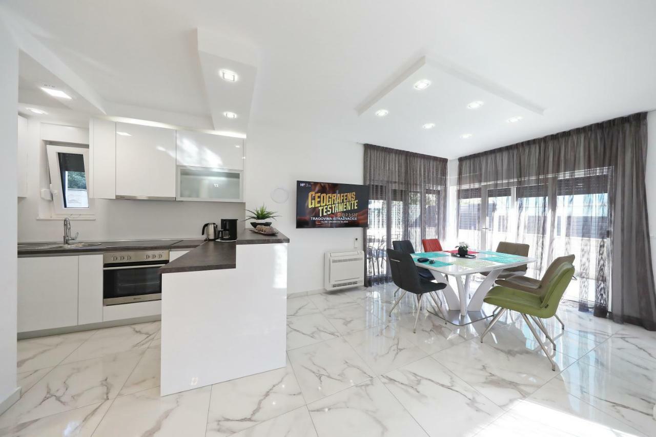 Apartmani Bida Zara Esterno foto
